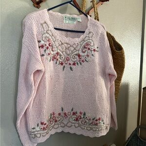 Light Pink Embroidered V-Neck 80s/90s Sweater
